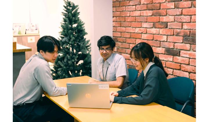 Building a Global Knowledge Industry